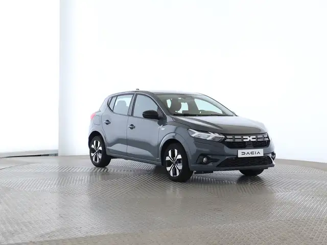 Dacia Sandero view 9