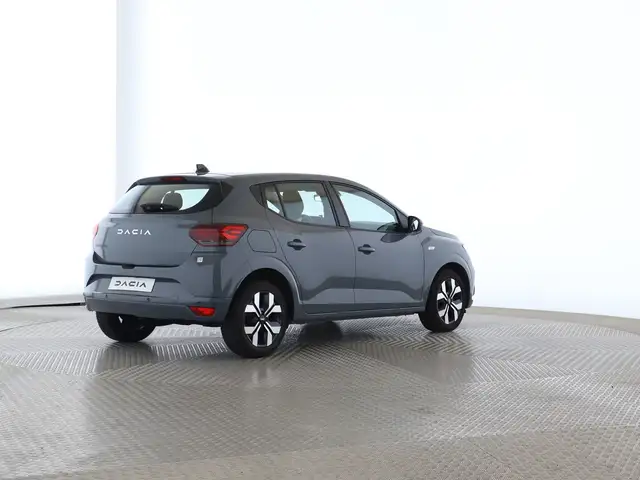 Dacia Sandero view 7