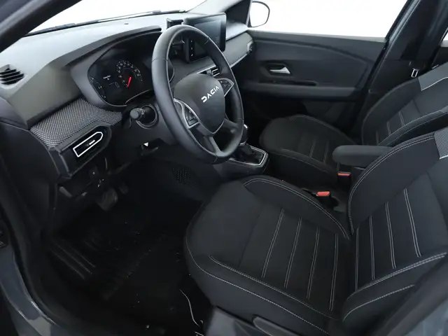 Dacia Sandero view 11