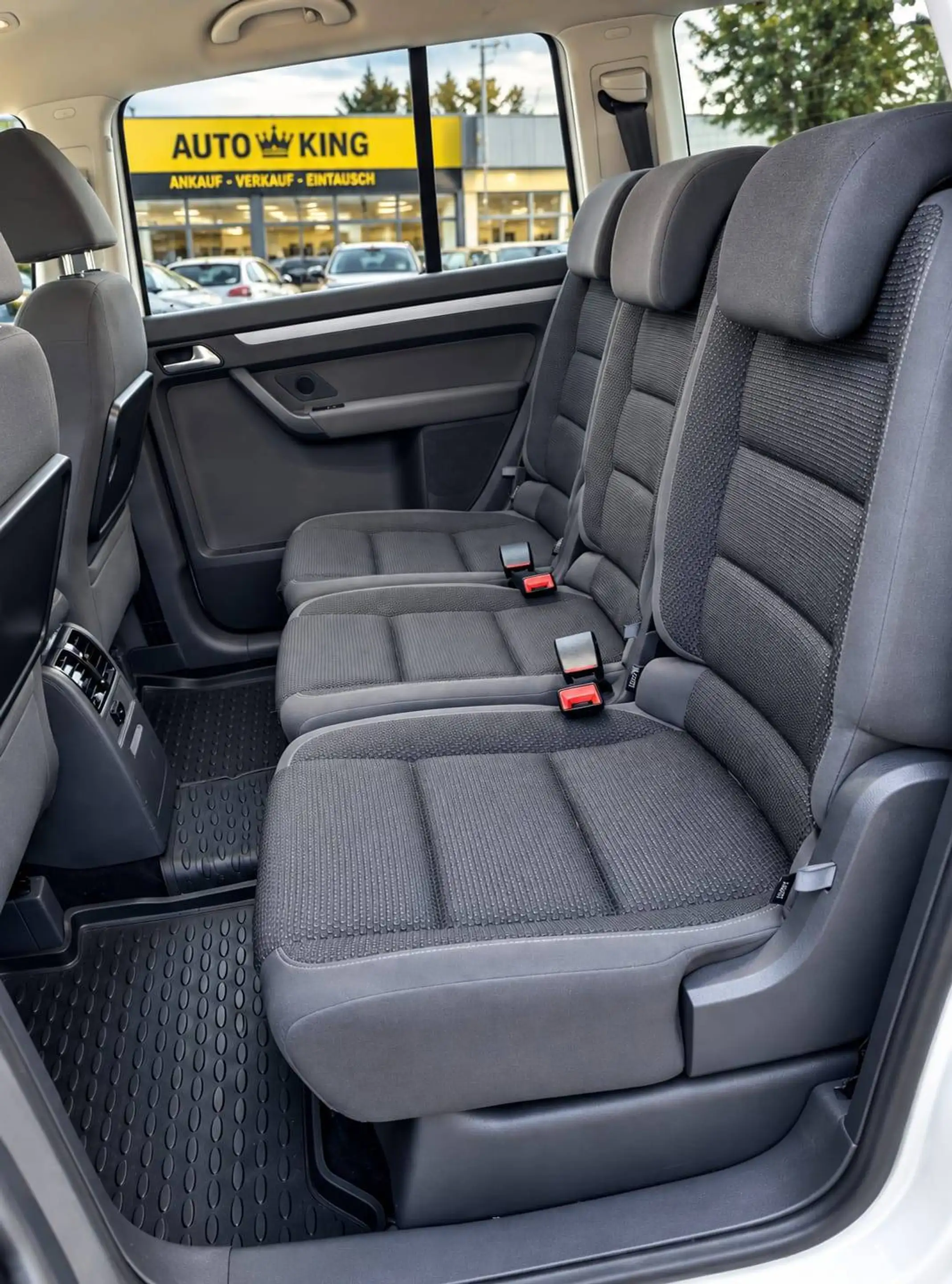 Volkswagen Touran Comfortline BMT — photo 10