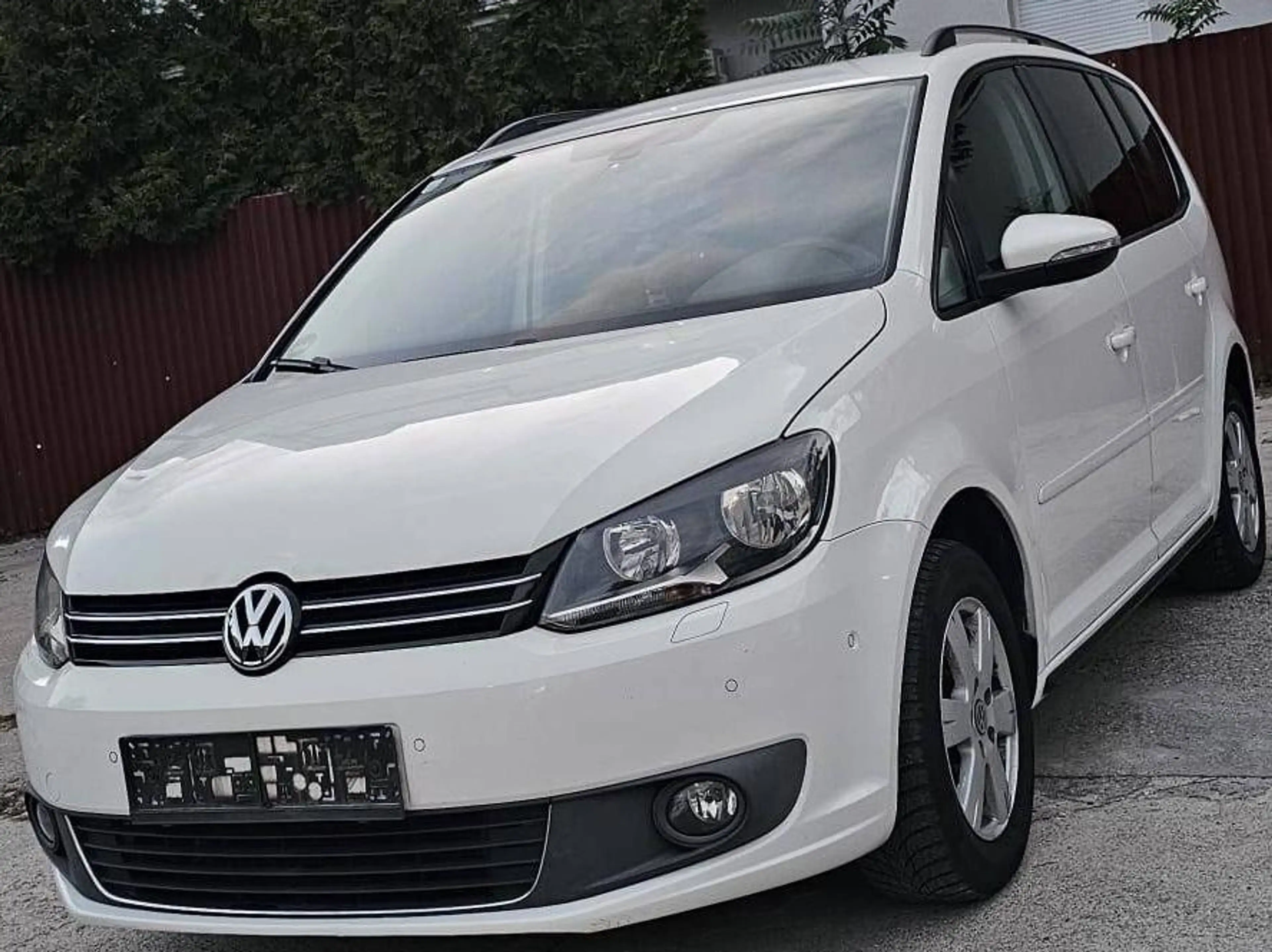 Volkswagen Touran Comfortline BMT — photo 14