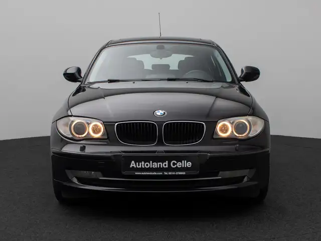 BMW 1 Series view 2