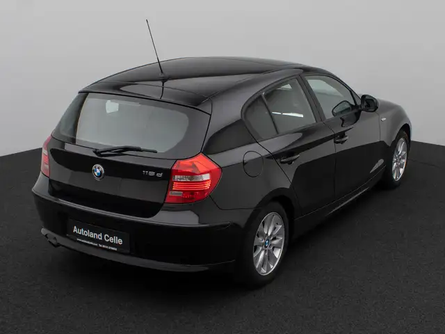 BMW 1 Series view 7
