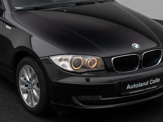 BMW 1 Series view 18