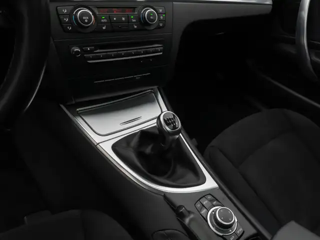 BMW 1 Series view 22