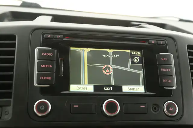 Volkswagen Transporter view 15