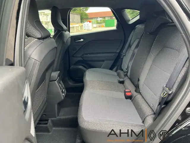 Renault Captur view 12