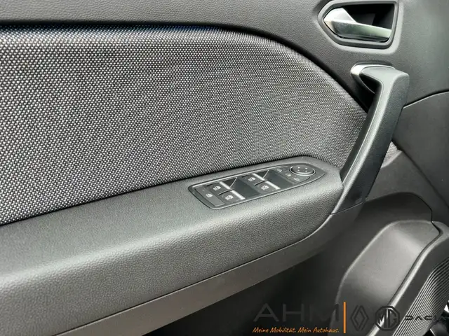 Renault Captur view 19