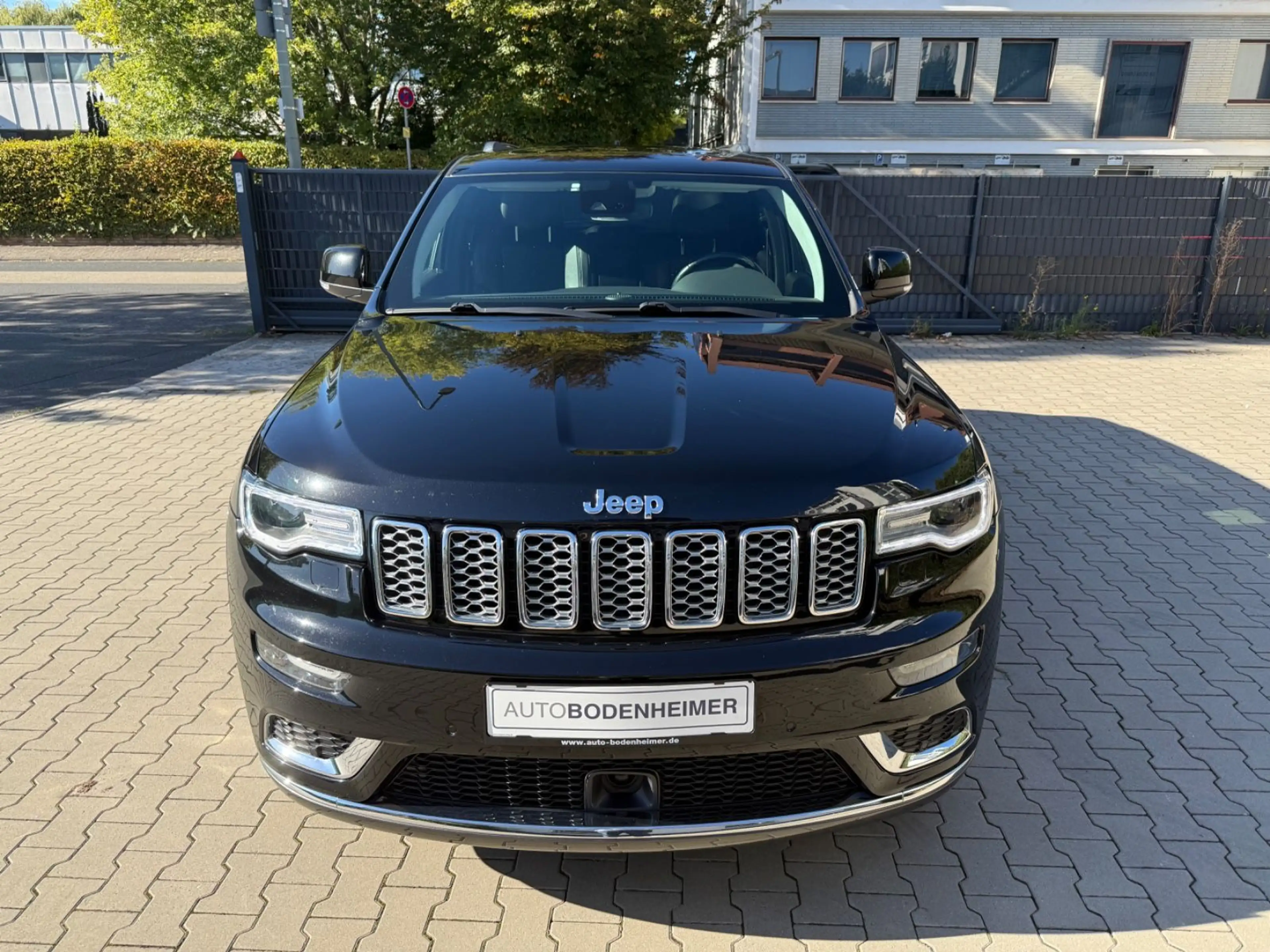 Jeep Grand Cherokee 3.0 CRD Summit·MwSt·2Hd·H&K·Pano — photo 2