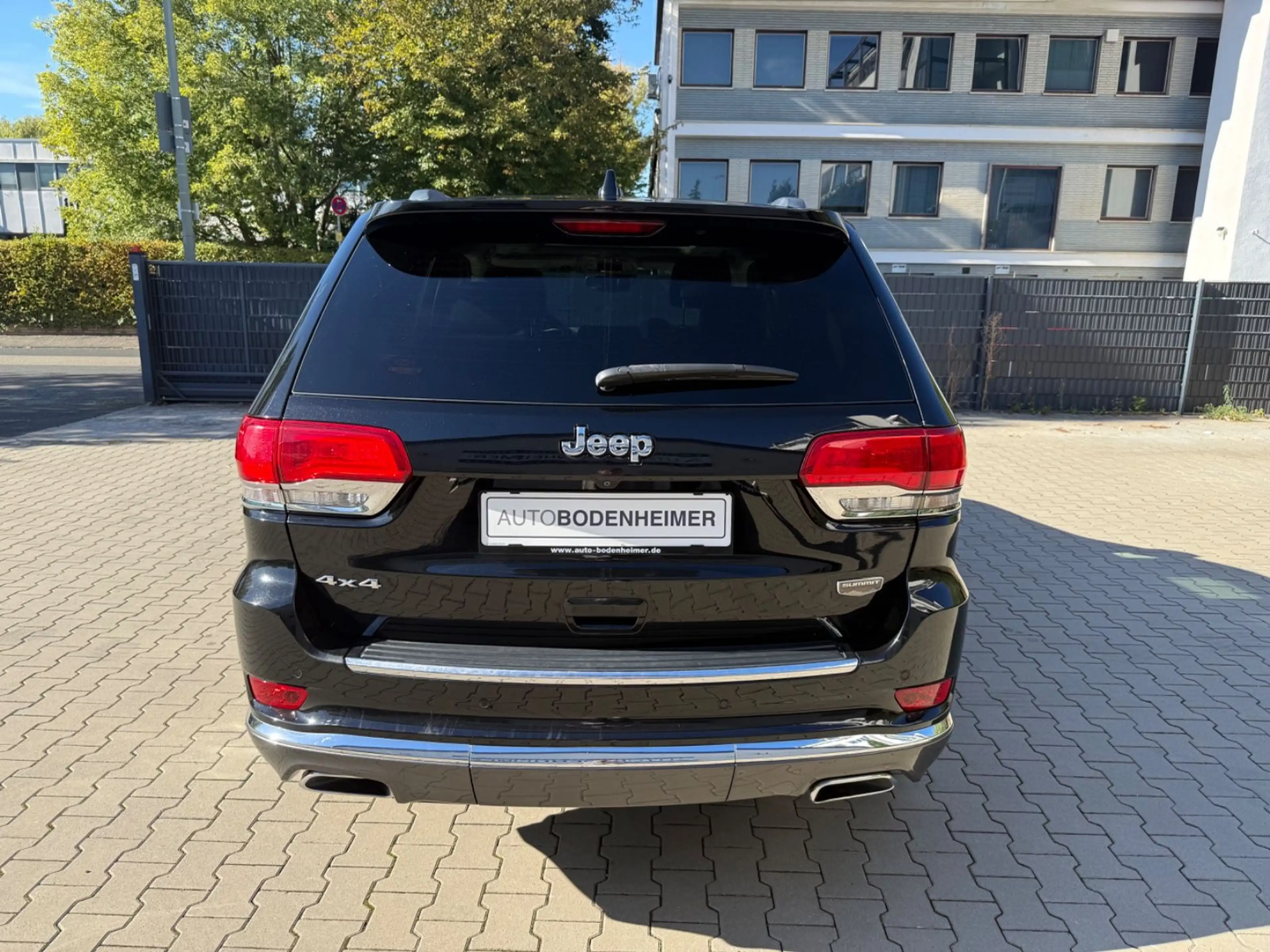 Jeep Grand Cherokee 3.0 CRD Summit·MwSt·2Hd·H&K·Pano — photo 6