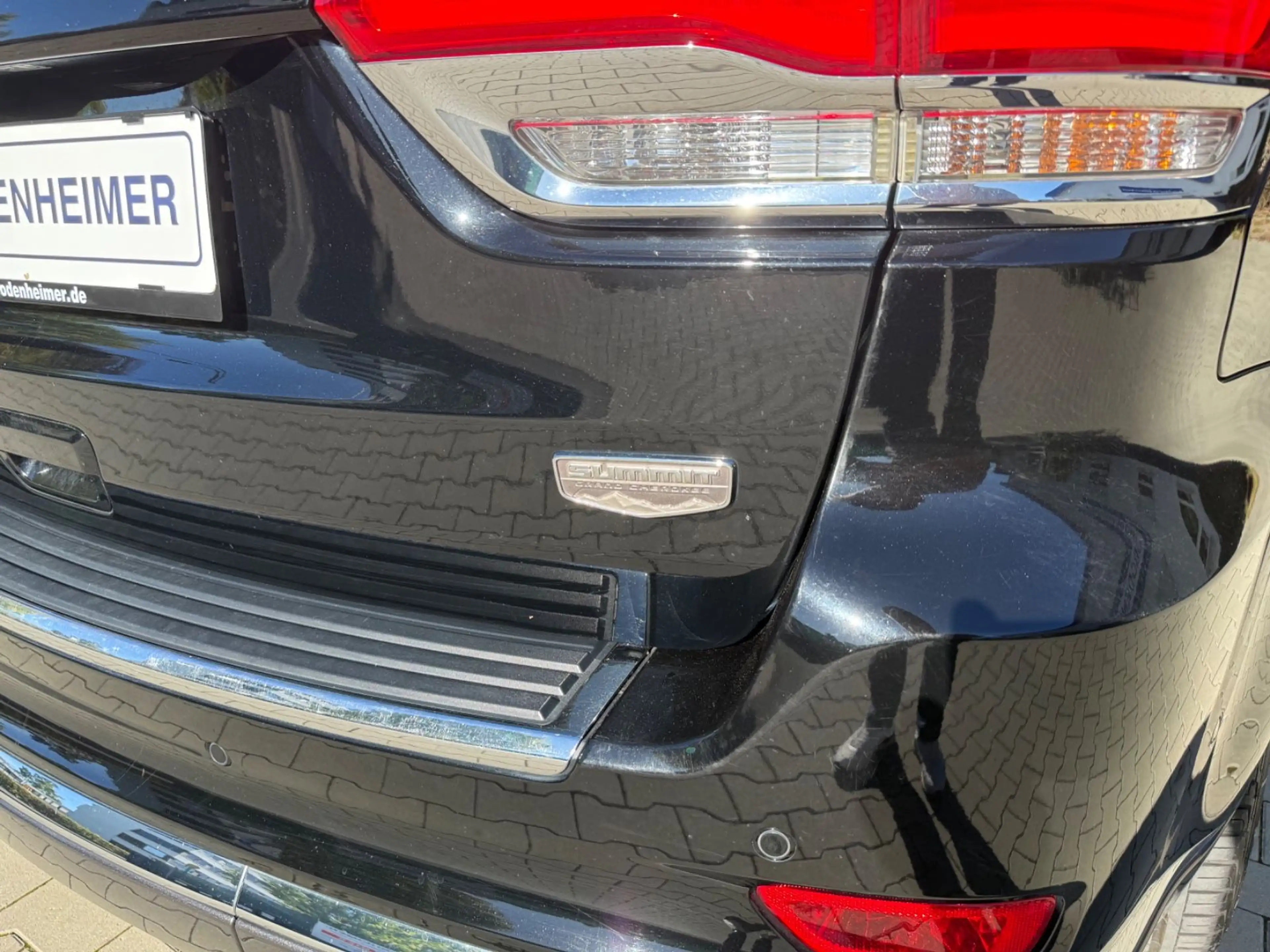 Jeep Grand Cherokee 3.0 CRD Summit·MwSt·2Hd·H&K·Pano — photo 8