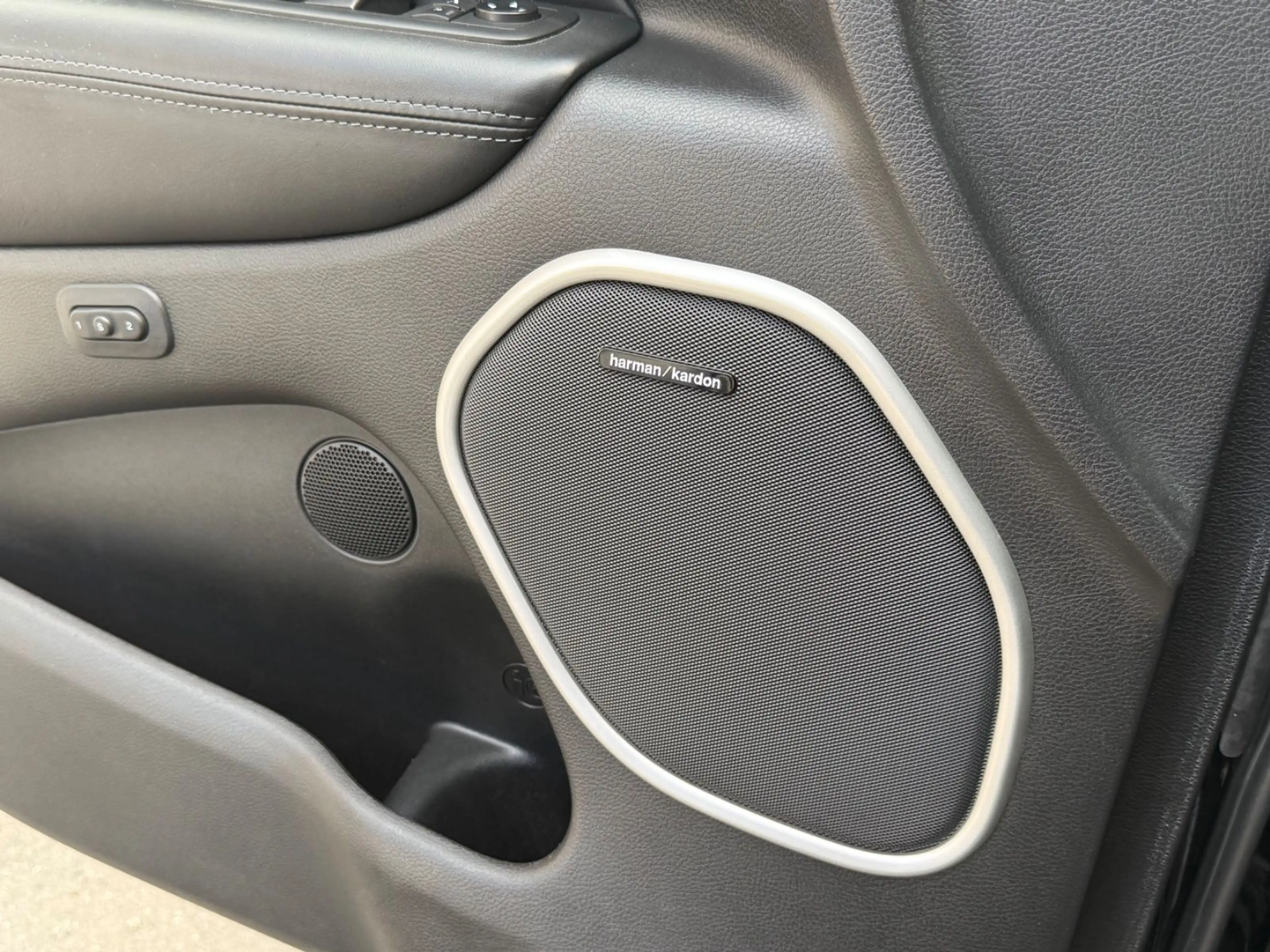 Jeep Grand Cherokee 3.0 CRD Summit·MwSt·2Hd·H&K·Pano — photo 15