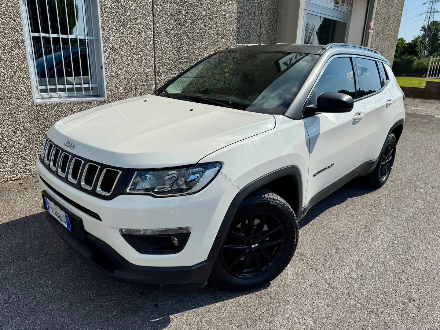 Jeep Compass 2.0 mjt Limited 4wd 140cv auto my19 Bianco - 2