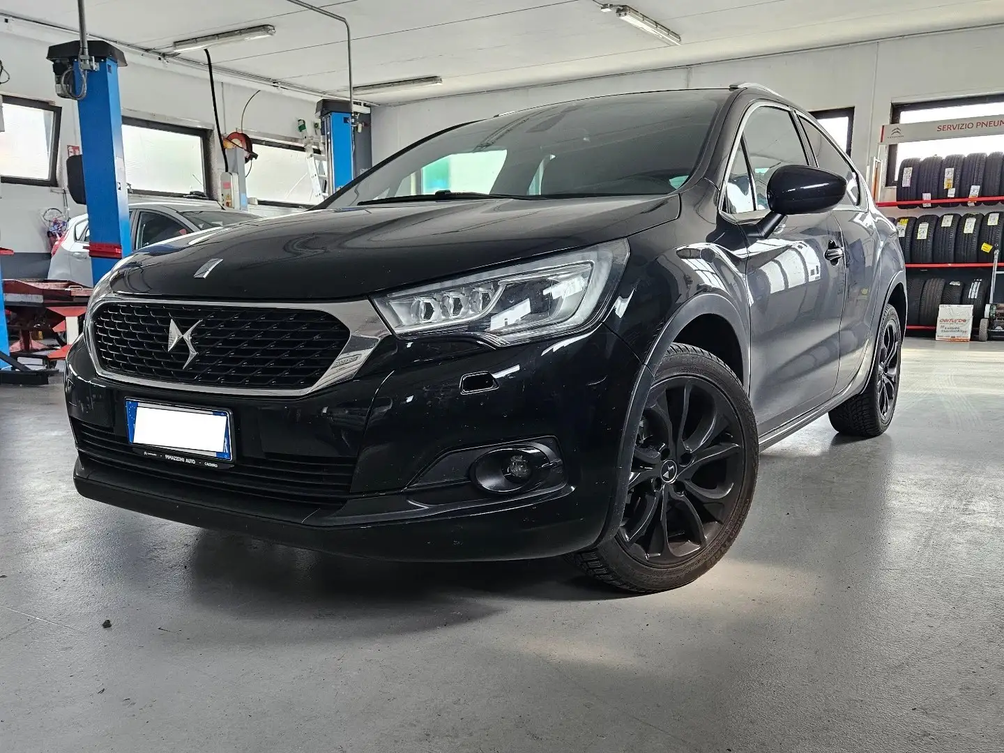 DS Automobiles DS 4 Crossback DS4 Crossback 1.6 bluehdi Sport Chic s Černá - 1