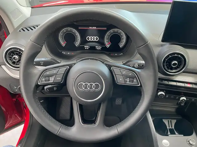 Audi Q2 view 12