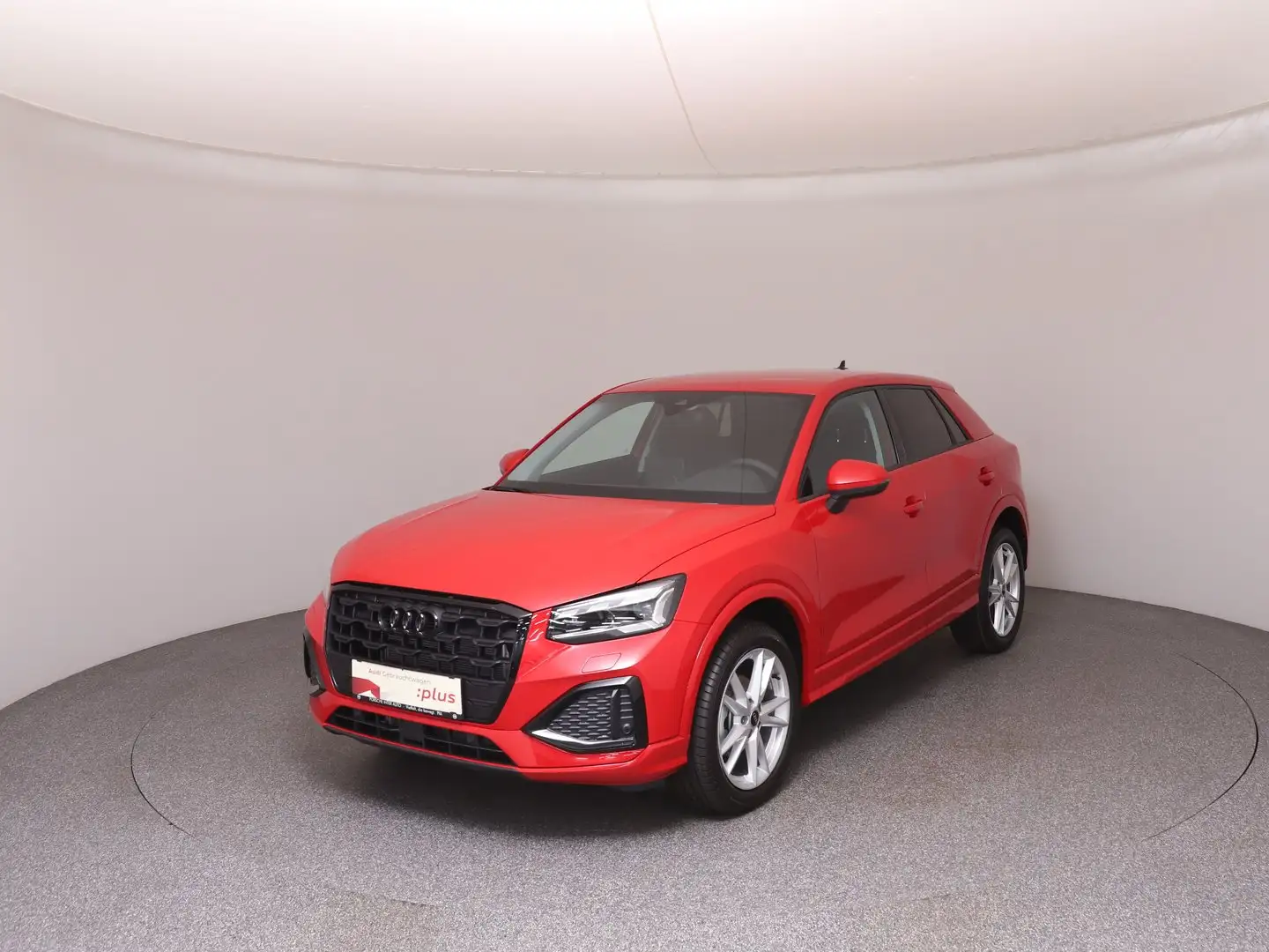 Audi Q2 30 TFSI admired Rot - 1