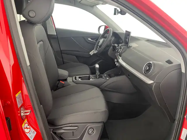Audi Q2 view 10