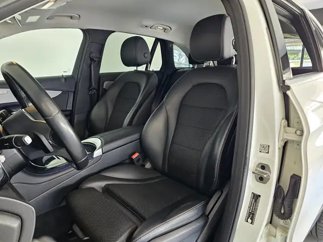 Mercedes-Benz GLC 200 view 7