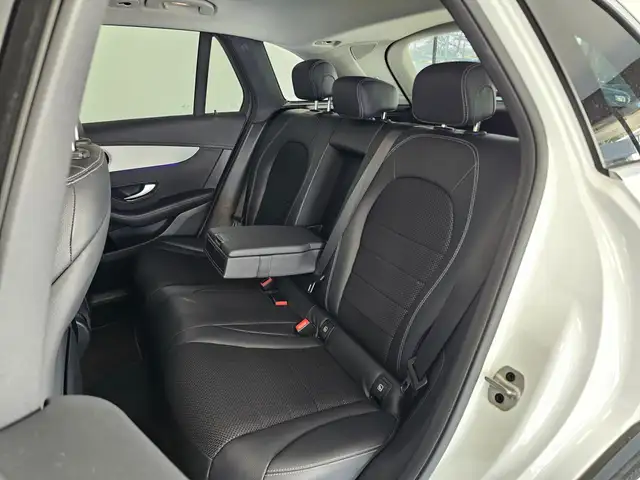 Mercedes-Benz GLC 200 view 6