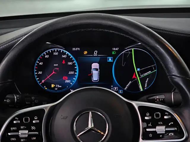 Mercedes-Benz GLC 200 view 11