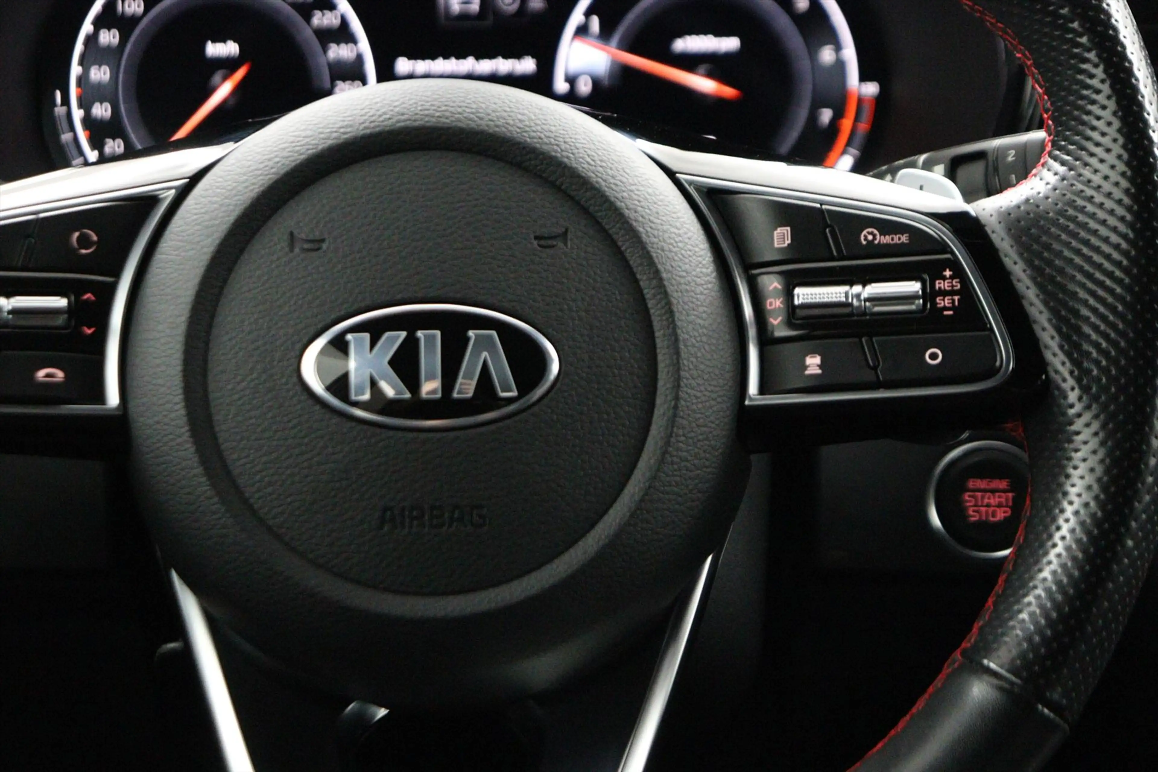 Kia ProCeed / pro_cee'd 1.6 T-GDI GT AUTOMAAT ECC/CRUISE/NAV/STOEL.STUUR.V — photo 26