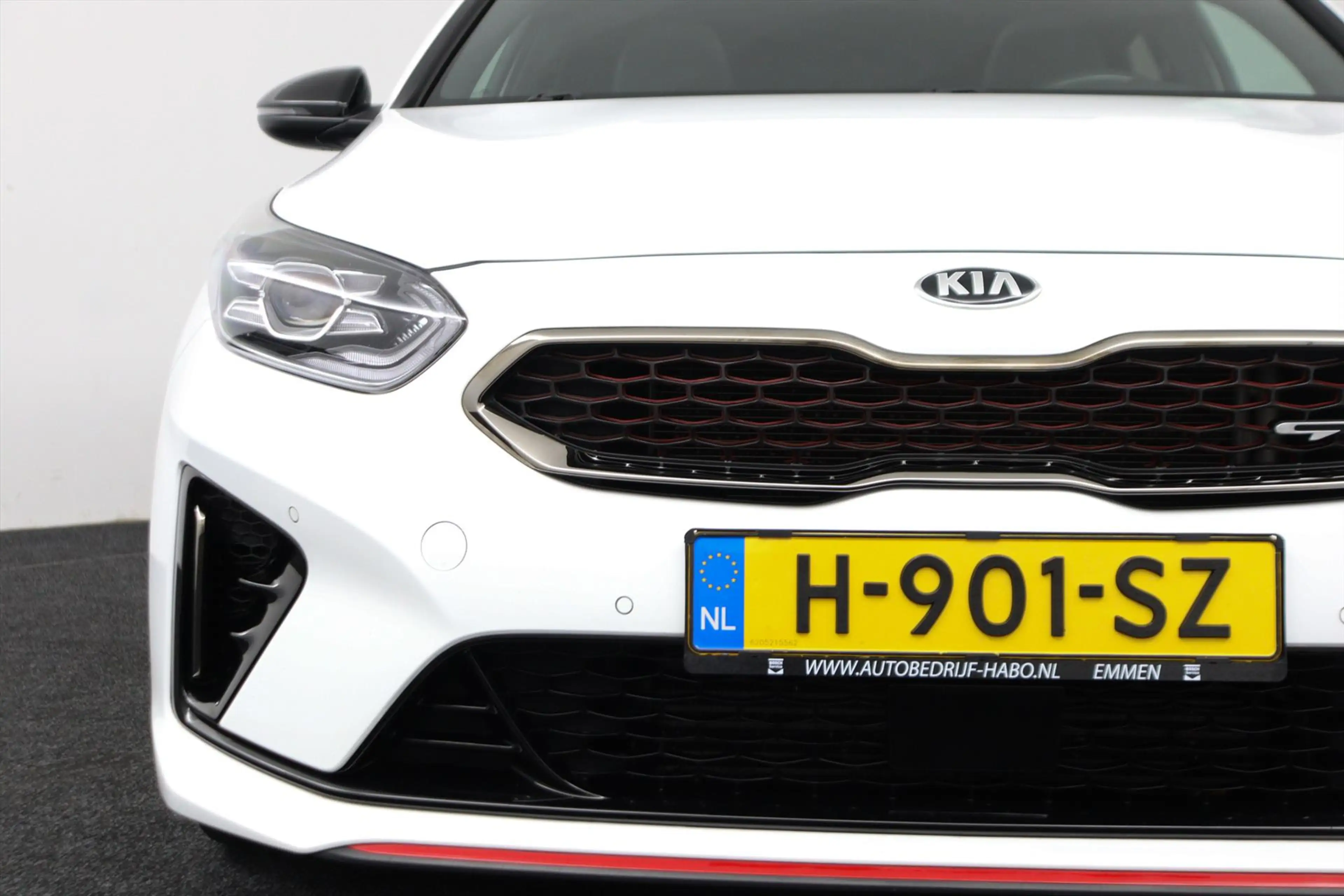 Kia ProCeed / pro_cee'd 1.6 T-GDI GT AUTOMAAT ECC/CRUISE/NAV/STOEL.STUUR.V — photo 4