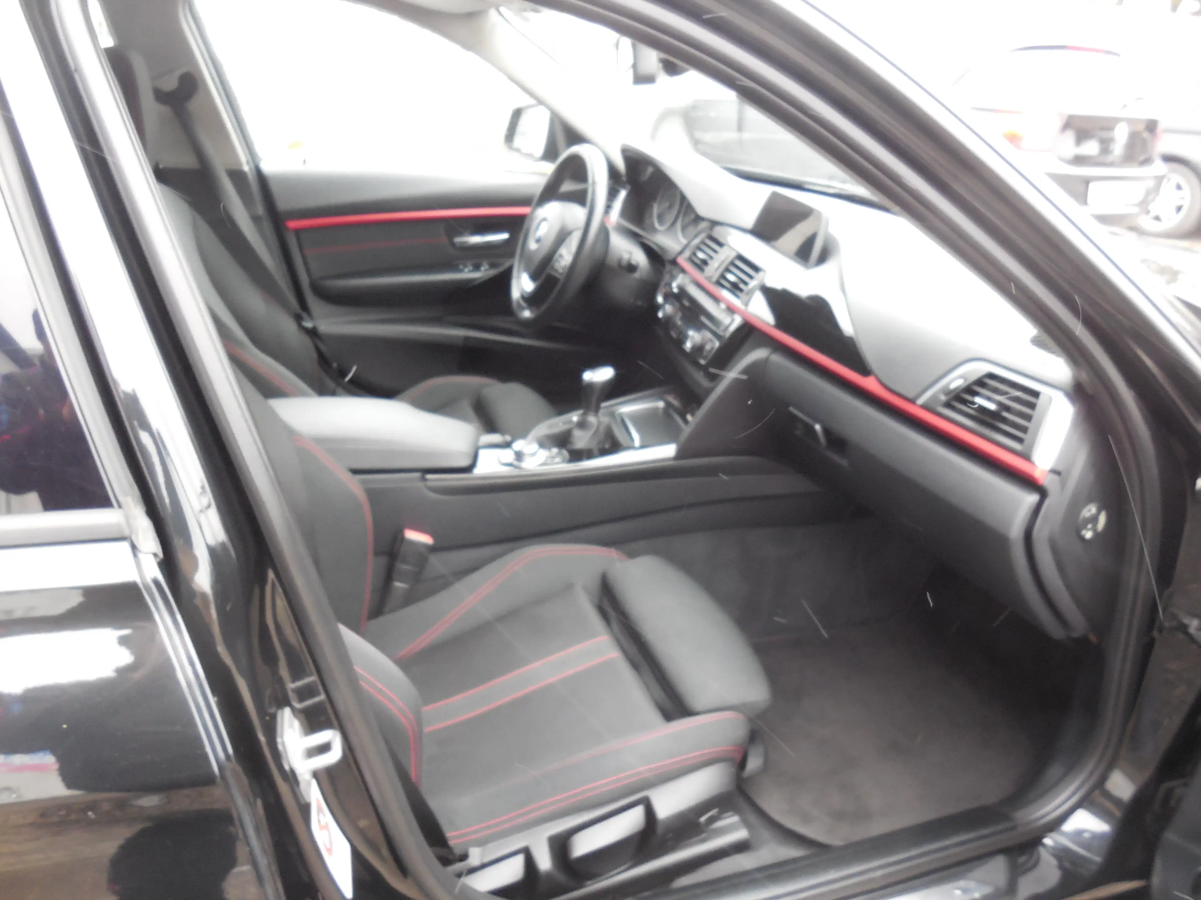 BMW 316 d Sportline — photo 14