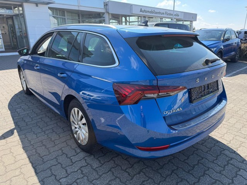 Skoda Octavia Combi 2.0TDI DSG Style+ACC+PANO+AHK+SHZ+ — photo 3