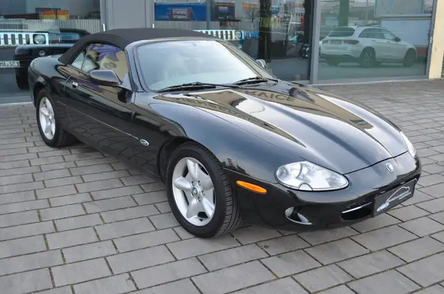 Jaguar XK8 4.0 V8 Cabriolet * TÜV NEU *