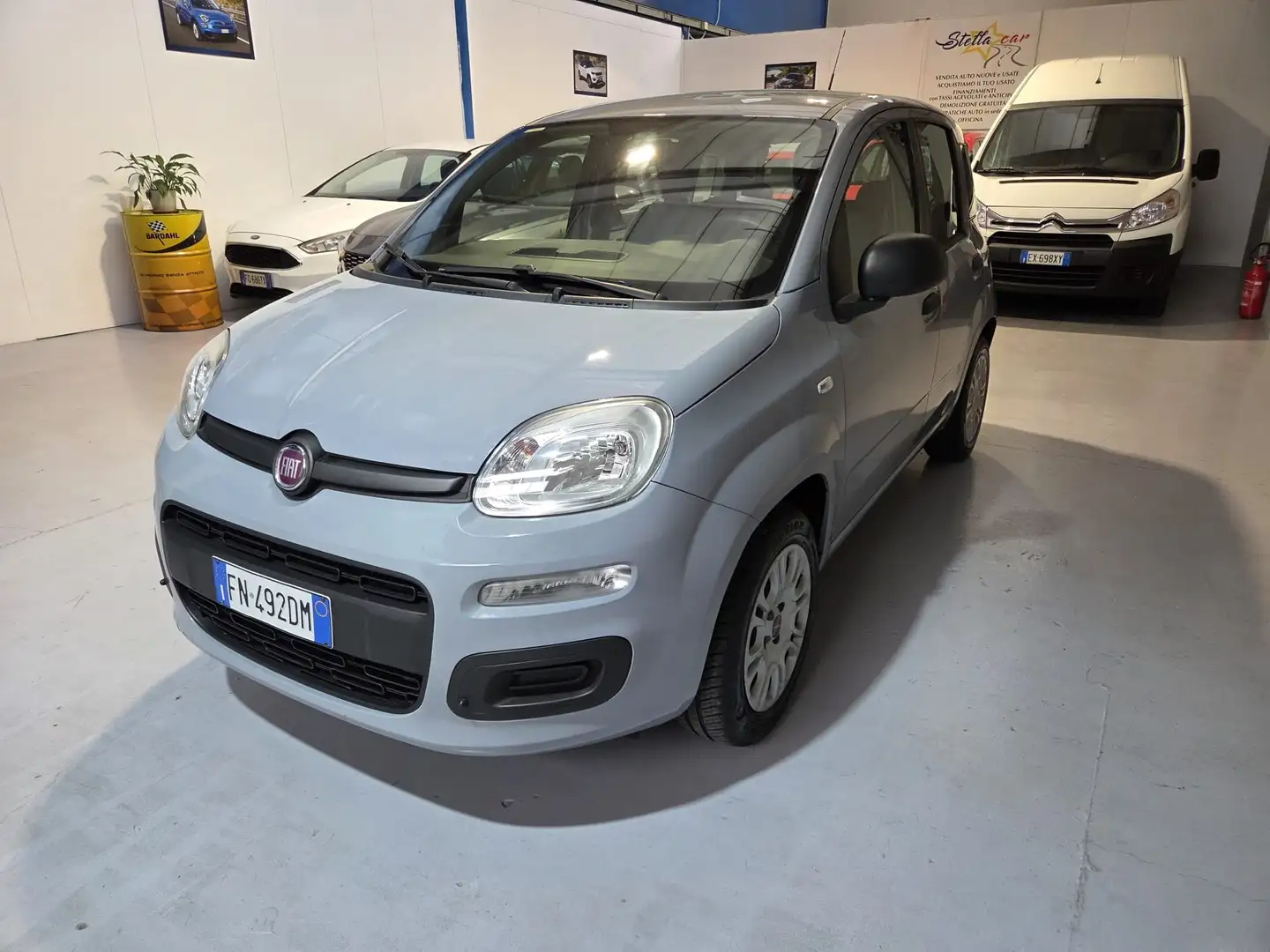 Fiat Panda Panda 1.2 Lounge 69cv TAGLIANDI CERTIFICATI!! Gris - 2