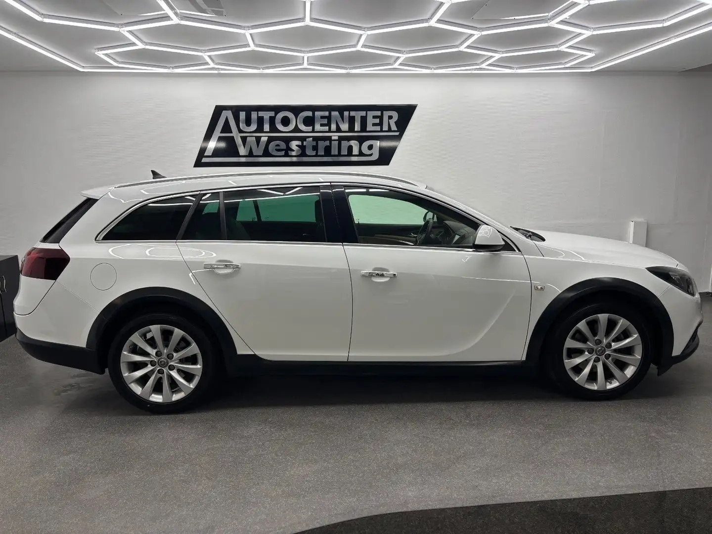 Opel Insignia Insignia A Country Tourer 2.0 CDTI*Xenon*1.Hand Weiß - 2