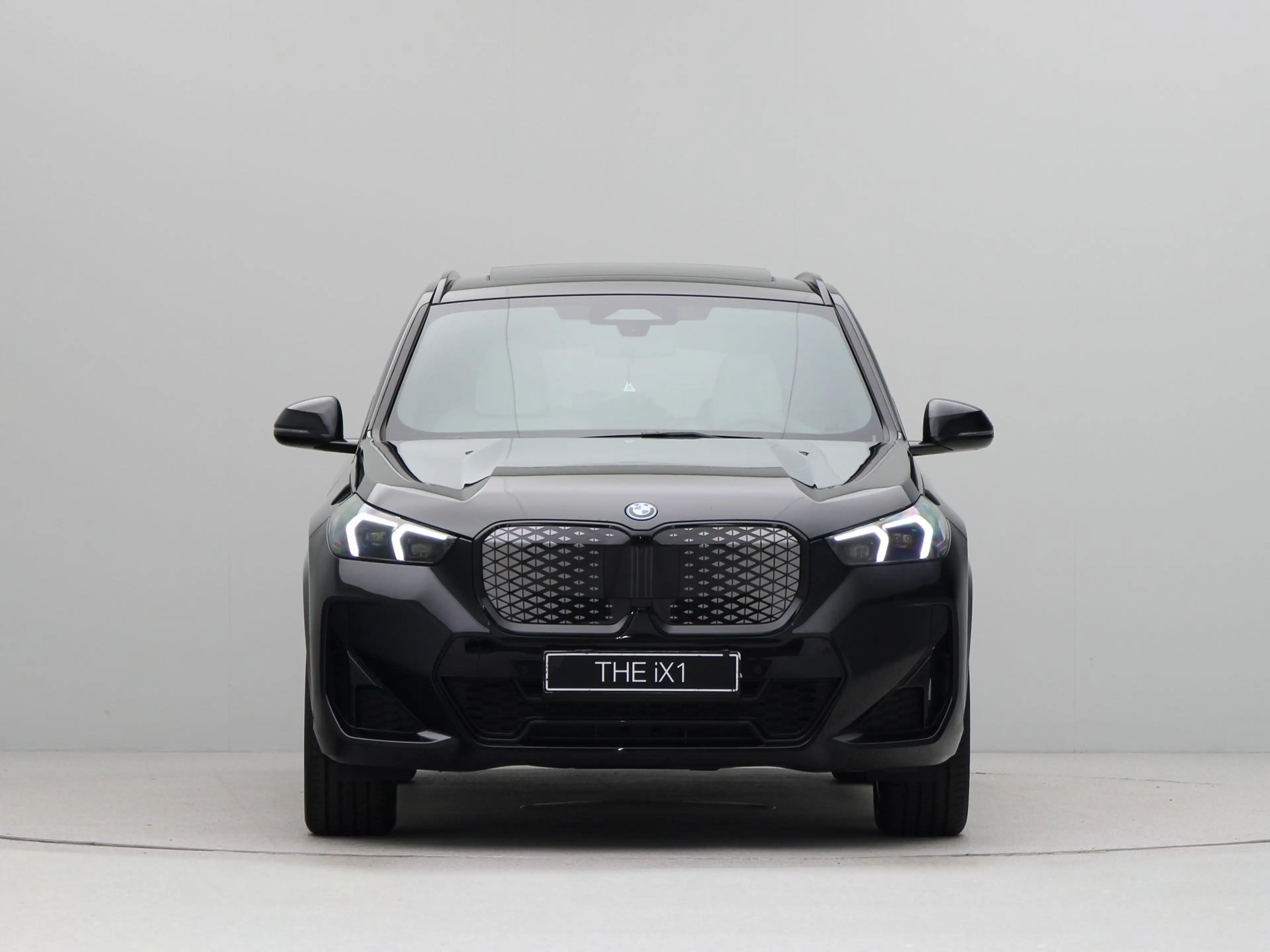 BMW iX1 eDrive20 67 kWh M Sport Edition — photo 4