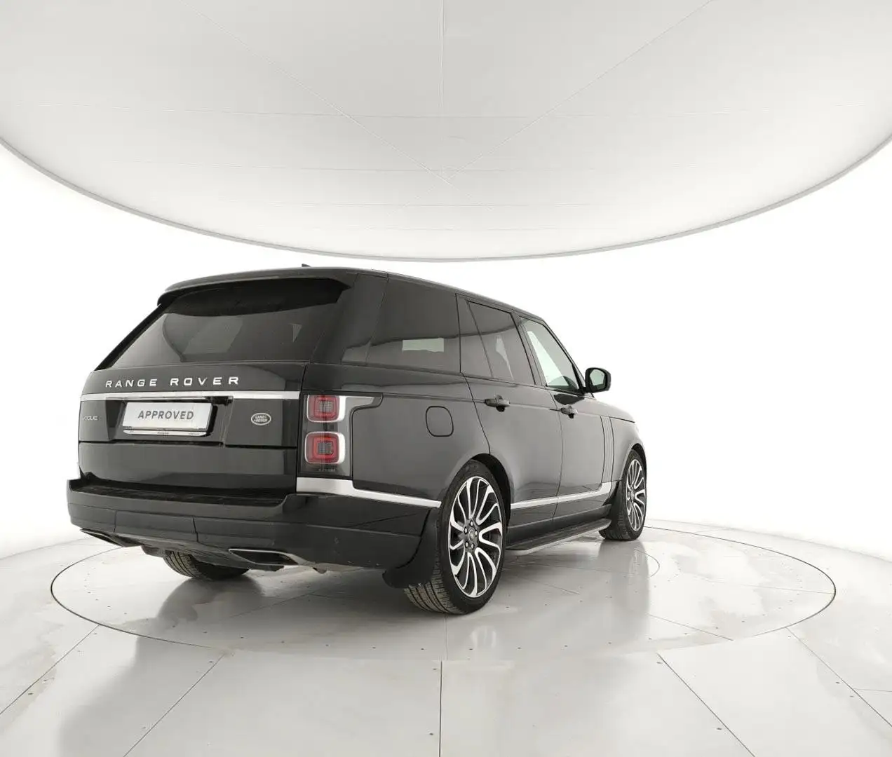 Land Rover Range Rover 3.0 SDV6 Vogue auto Zwart - 2