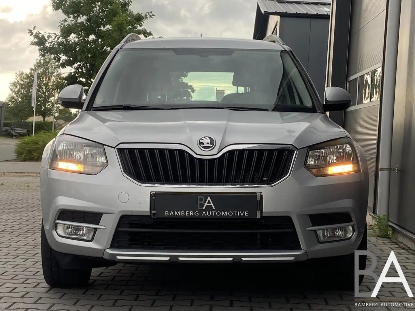 Skoda Yeti 1.2 TSI Greentech JOY|navi|cruise|trekhaak Gris - 2
