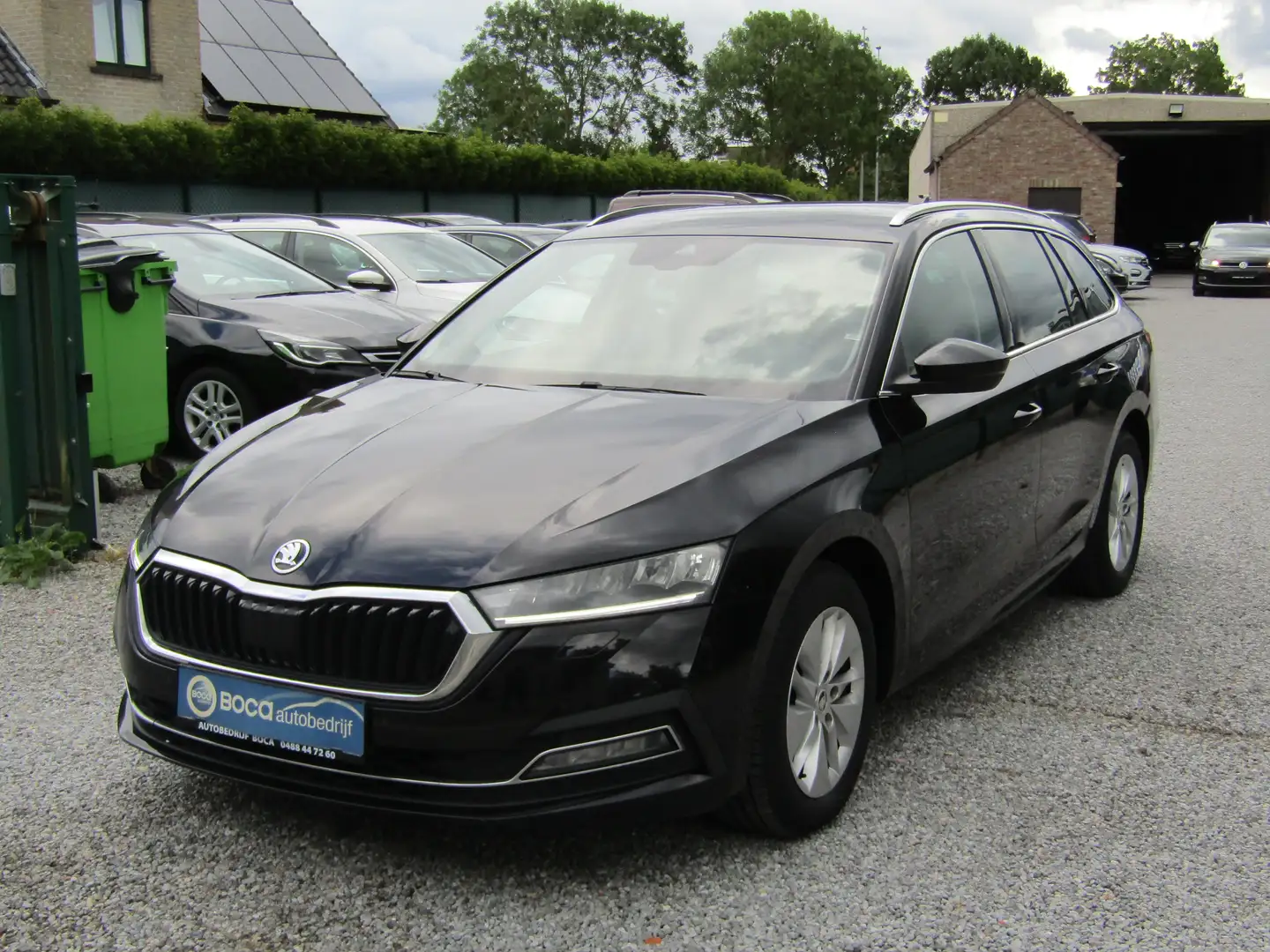 Skoda Octavia Octavia Combi 2.0 TDI Ambition Noir - 1