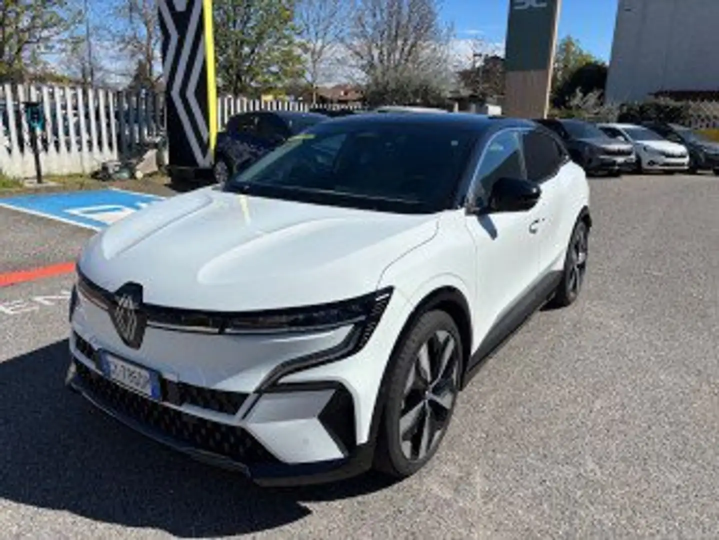 Renault Megane E-Tech 220 CV Comfort Range AC22 Techno Alb - 2