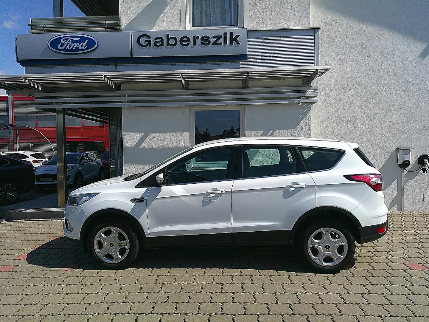 Ford Kuga 1,5 EcoBoost Trend Weiß - 2