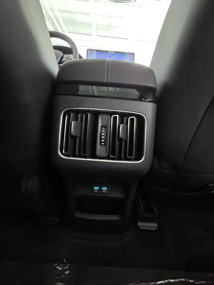 BYD Seal U DM-i 1.5 phev Confort 2wd pronta consegna promo in descrizione, миниатюра 11