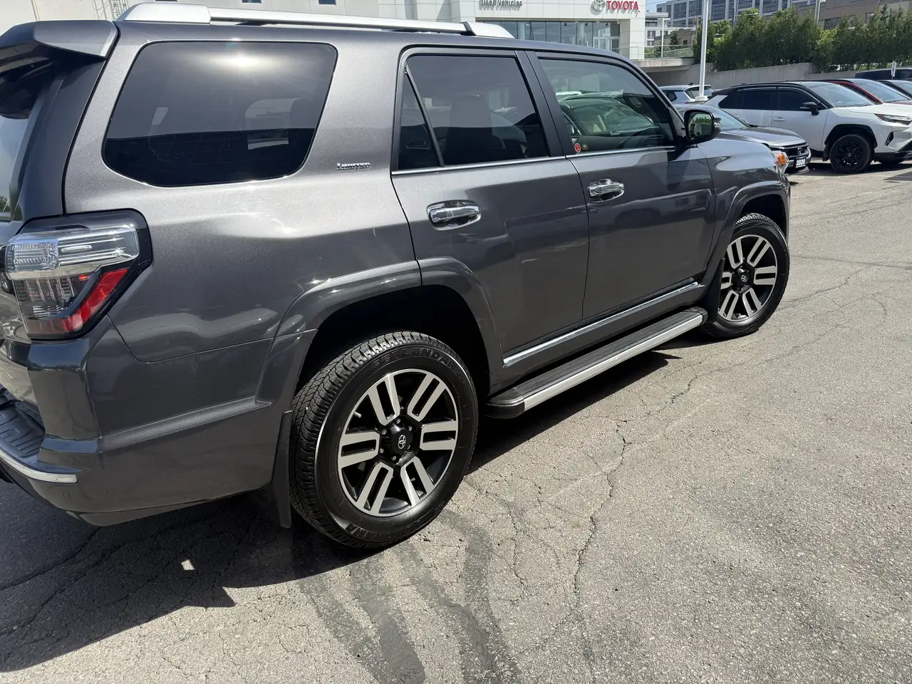Toyota 4-Runner photo Toyota 4-Runner