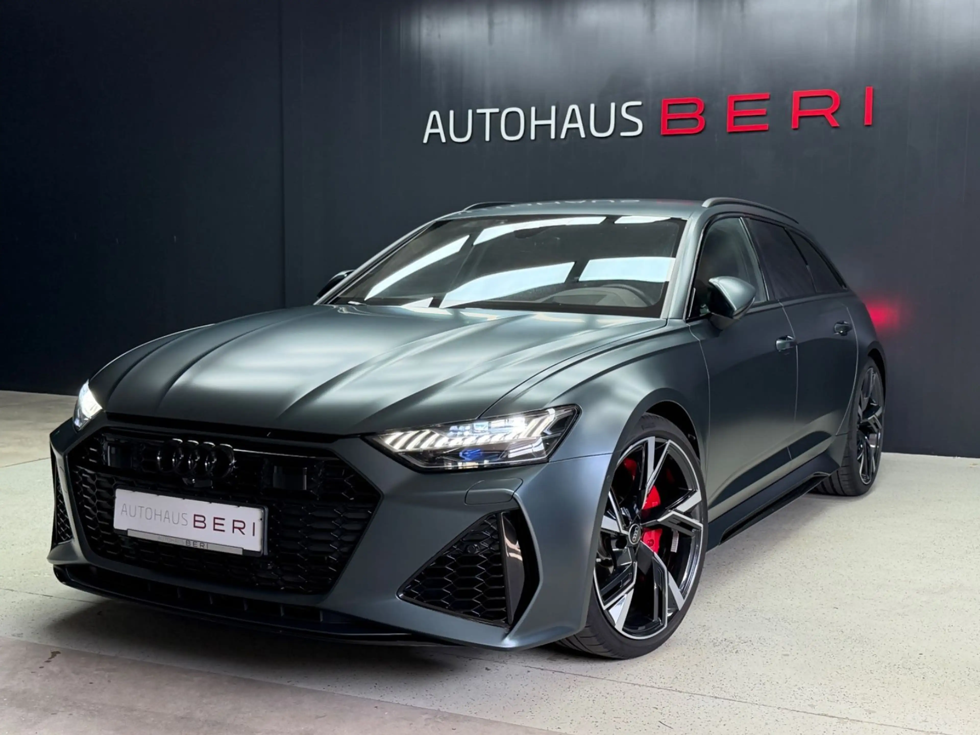 Audi RS6 Individuell Lack & Leder Audi Exclusive*22" — photo 3