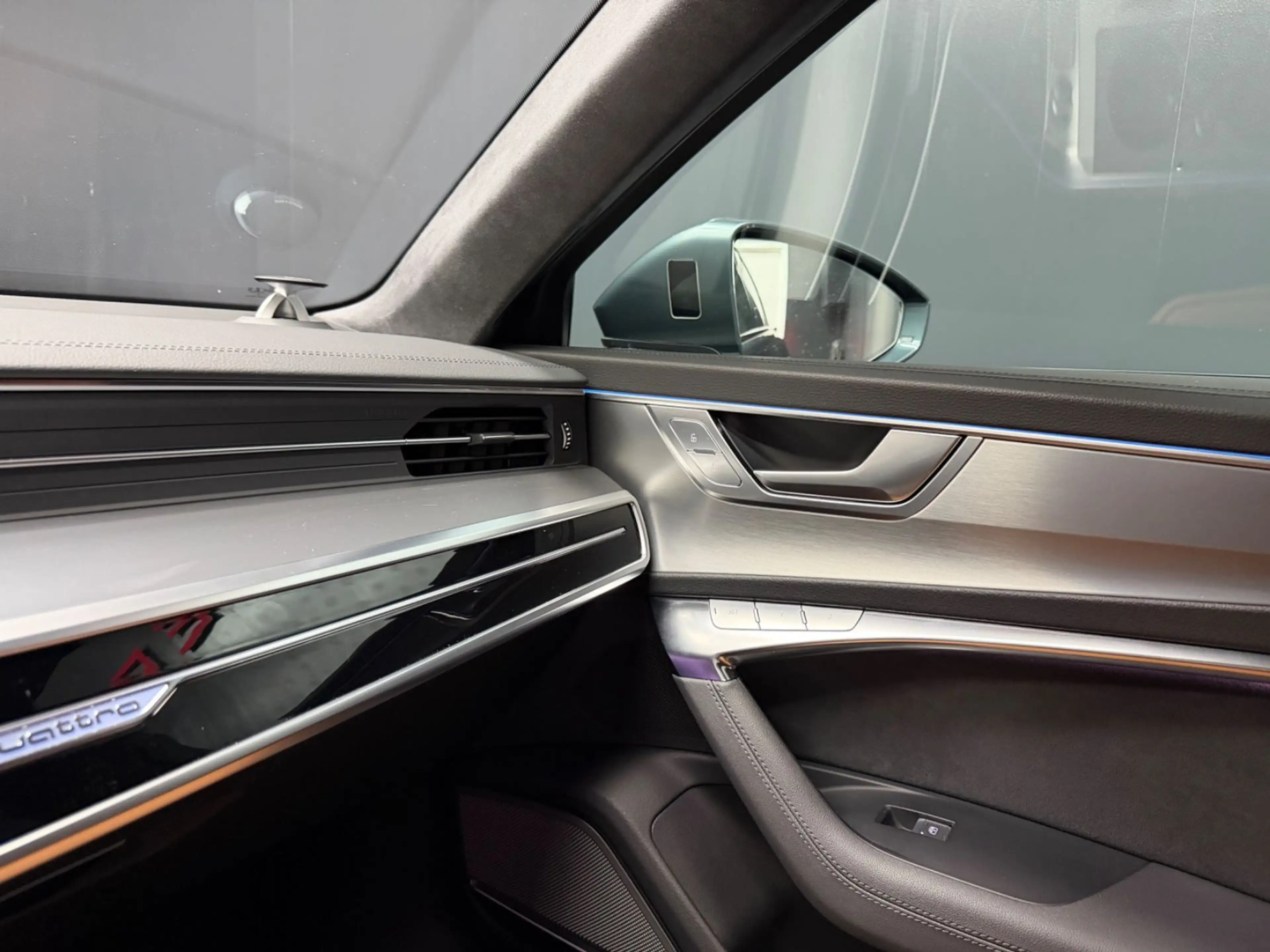 Audi RS6 Individuell Lack & Leder Audi Exclusive*22" — photo 27