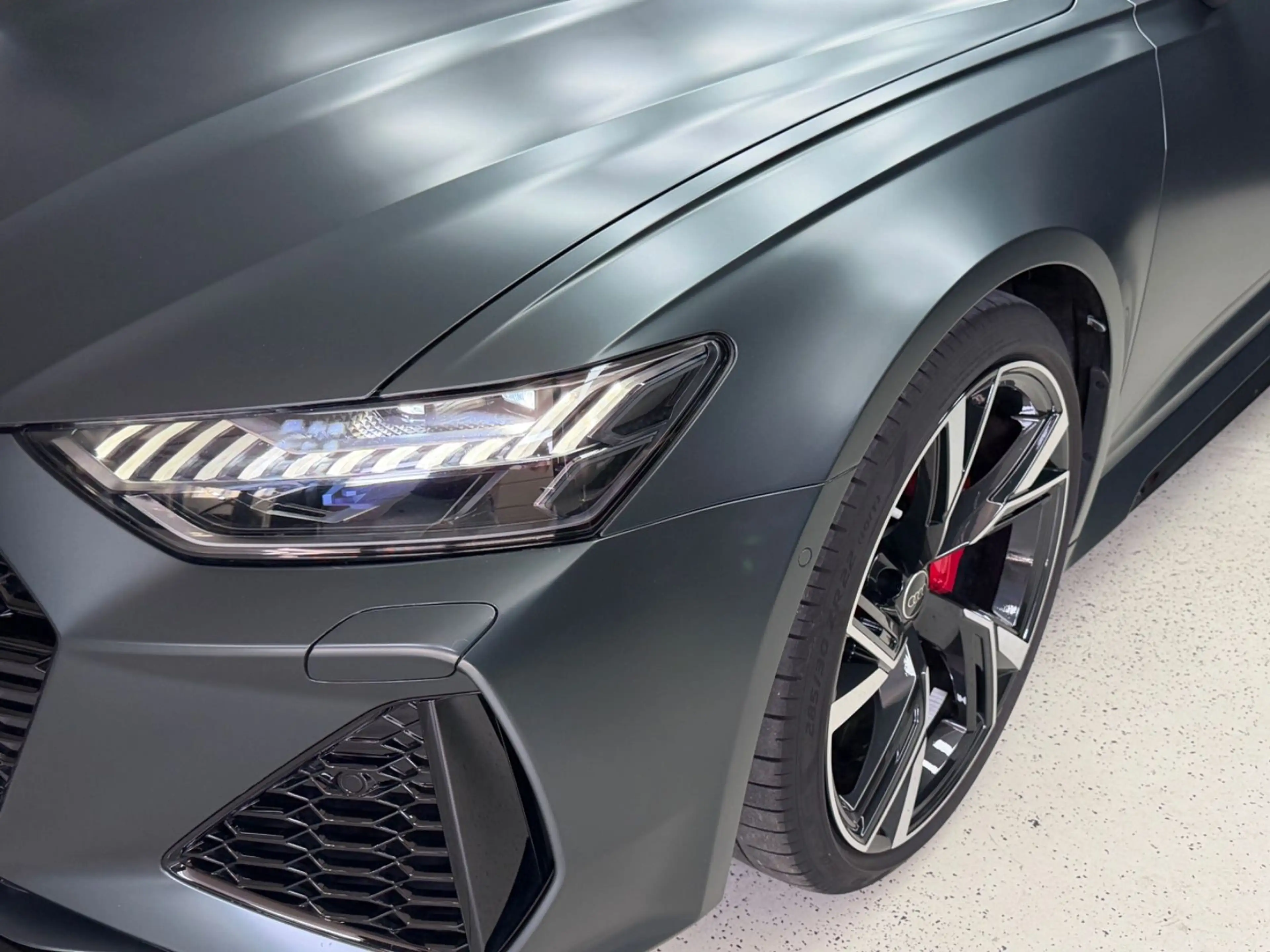 Audi RS6 Individuell Lack & Leder Audi Exclusive*22" — photo 11