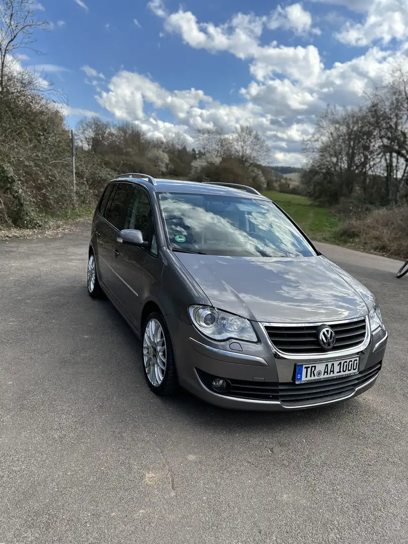 Volkswagen Touran 1.4 TSI DSG Conceptline - 1