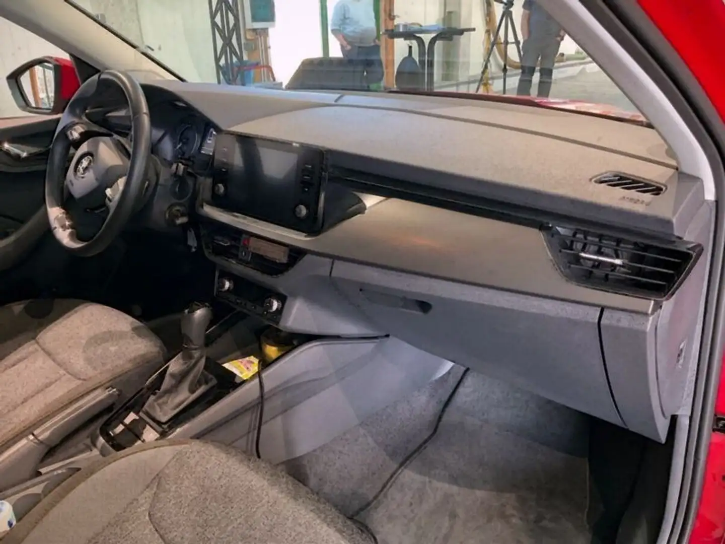 Skoda Kamiq 1.5 TSI DSG Clever Rot - 2