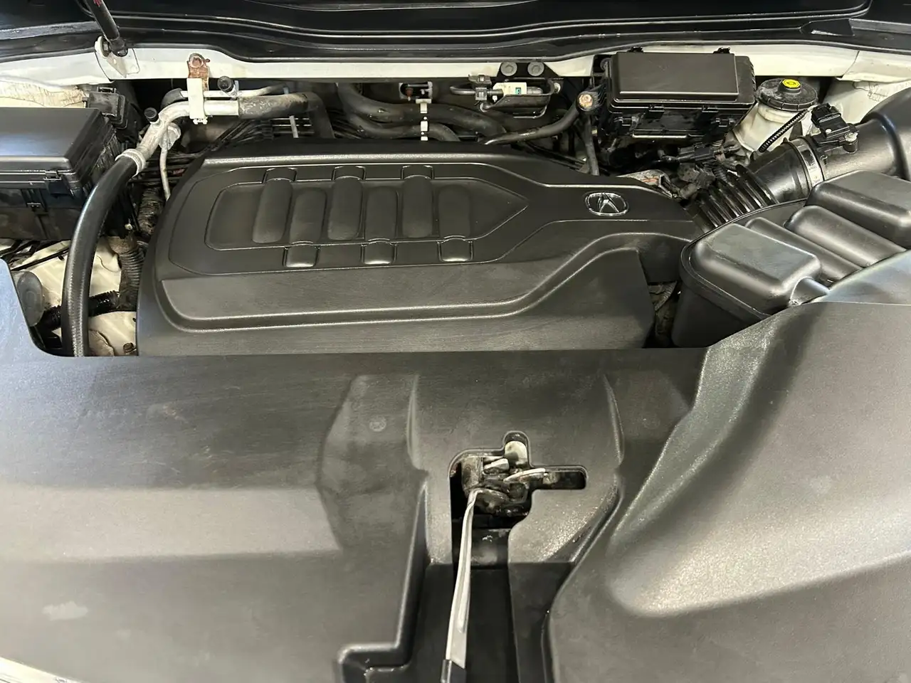 Acura MDX снимка Acura MDX