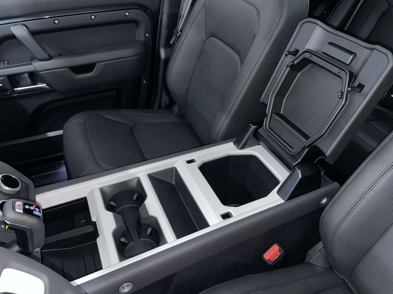 2026 Land Rover Defender 110 S Air Suspension Pack | 20 Wheels / thumb 29
