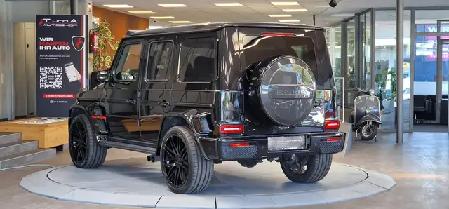 Mercedes-Benz G 500 view 6