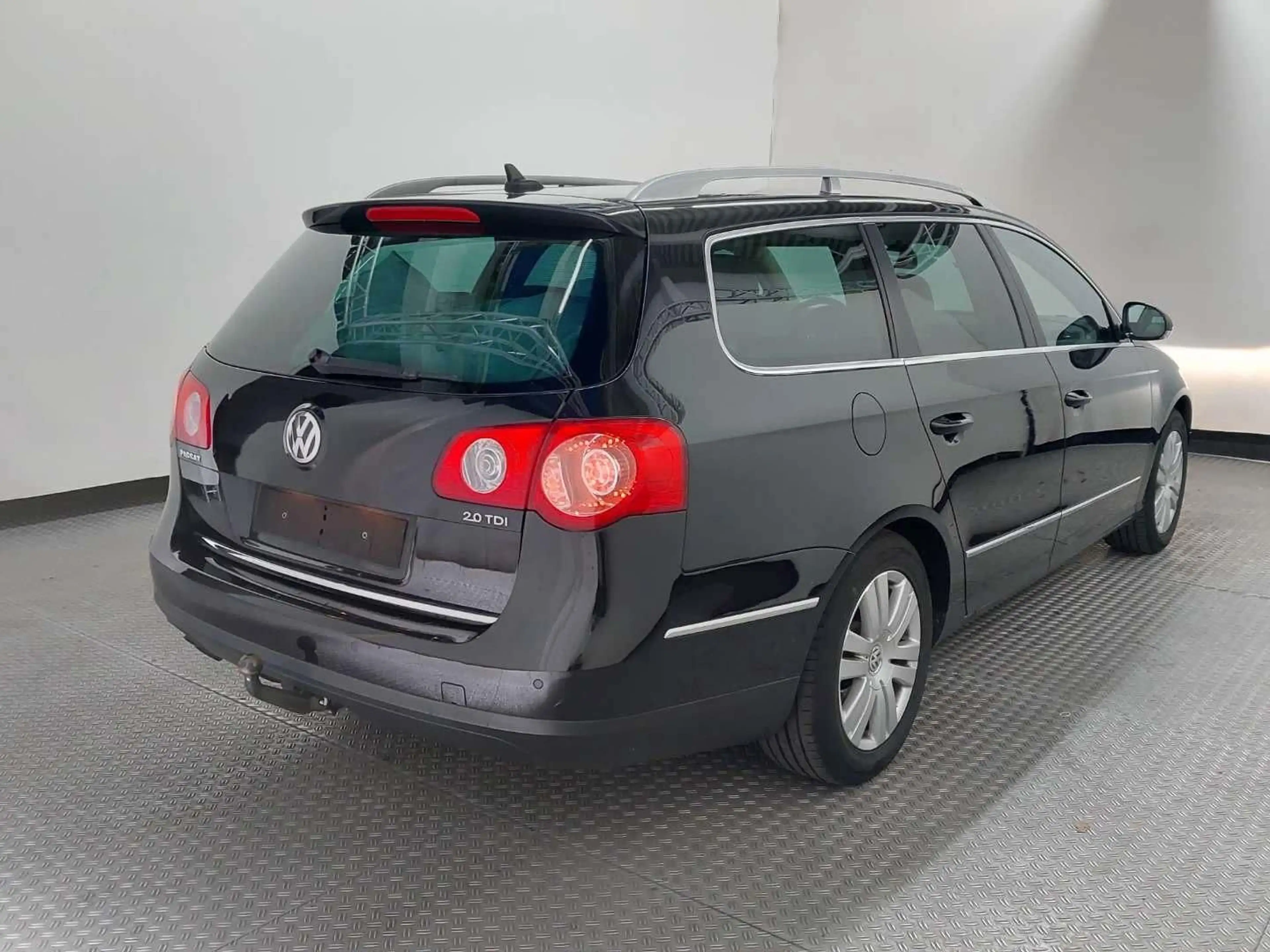 Volkswagen Passat Variant 2,0 TDI DSG Highline Standheizung — photo 5