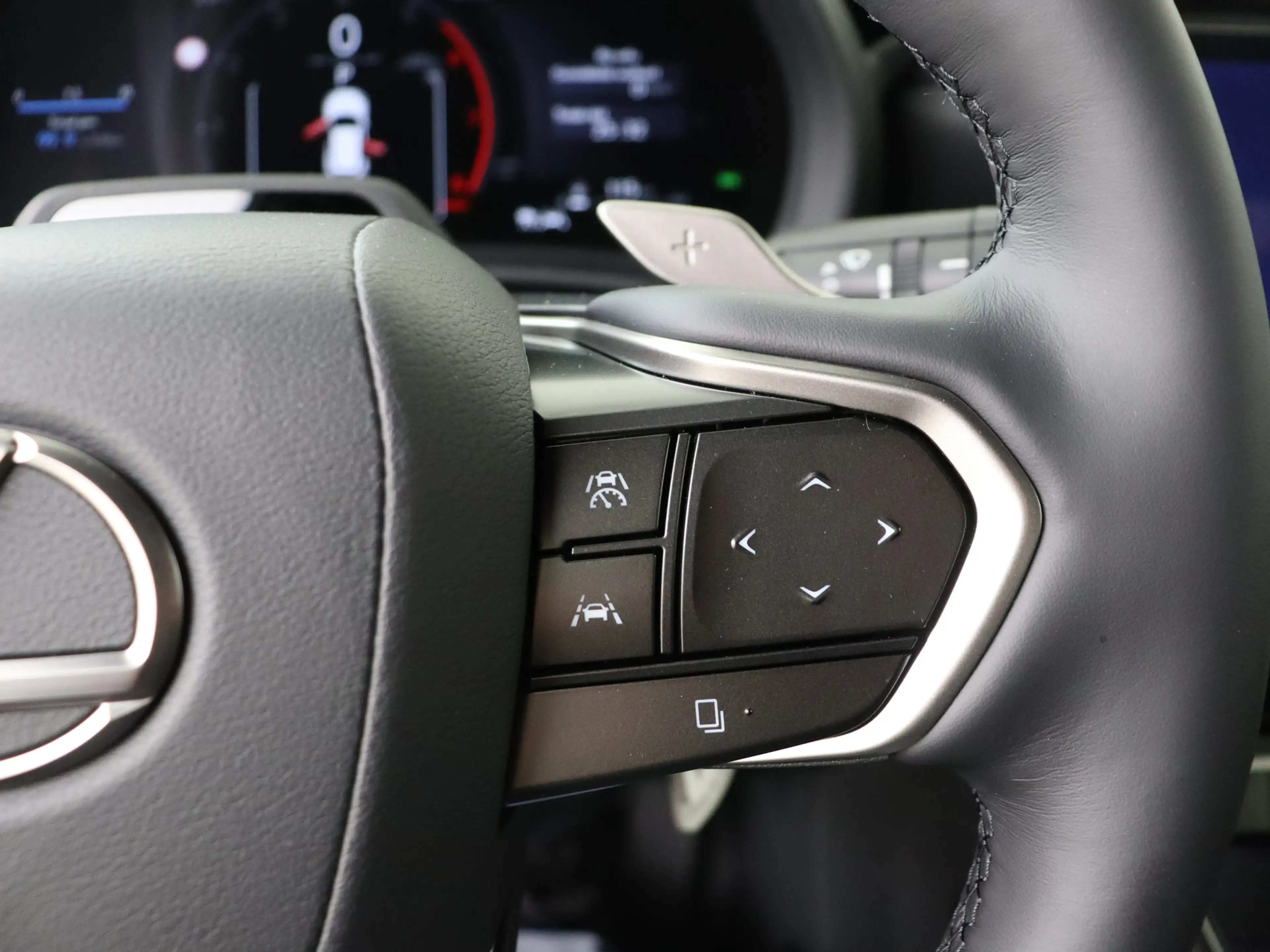 Lexus LBX Relax 2WD Advanced Pack | HUD | 360 Camera — photo 13