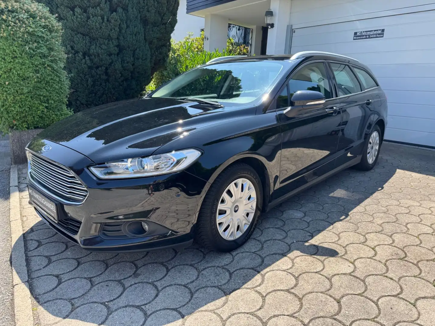 Ford Mondeo 2.0 TDCI AUTOMATIK *TÜV 02/27*Navi*SHZ Schwarz - 2